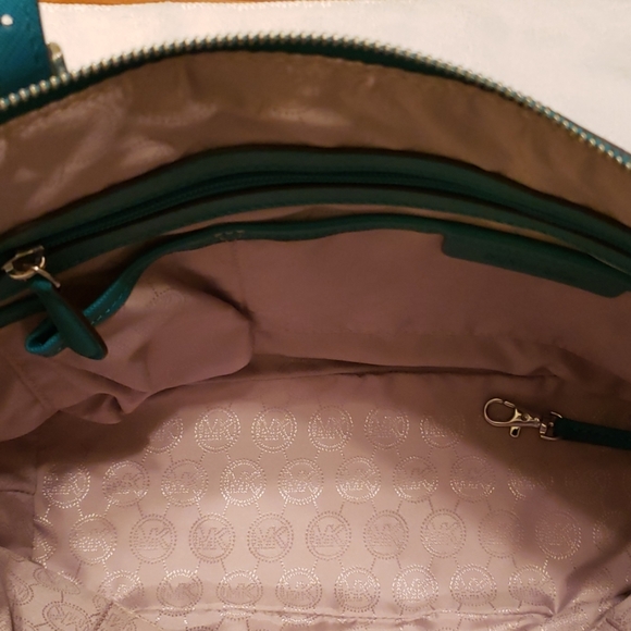 Michael Kors | Jet Set Saffiano Leather Shoulder - Picture 4 of 8